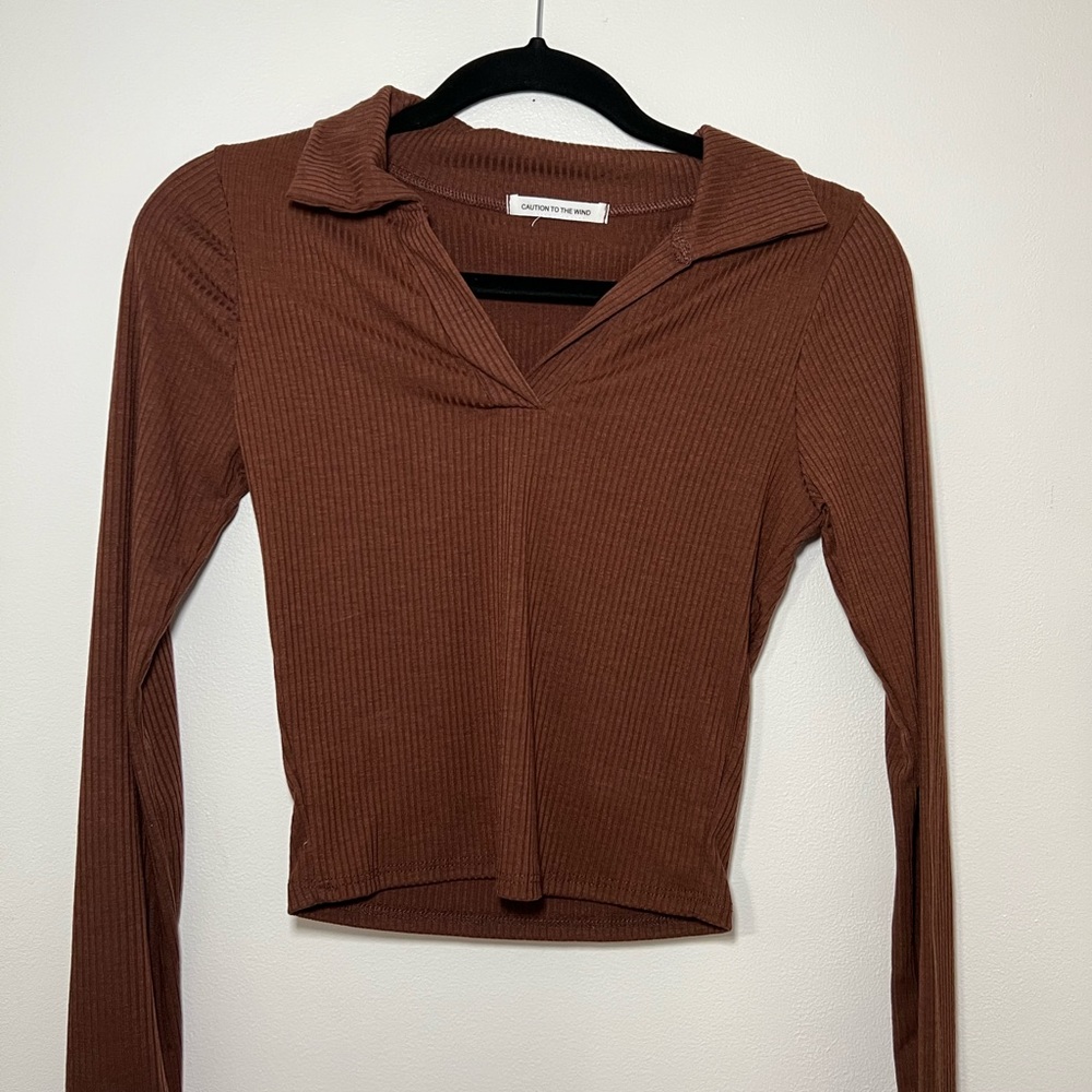 CAUTION TO THE WIND Long Sleeve Crop Top